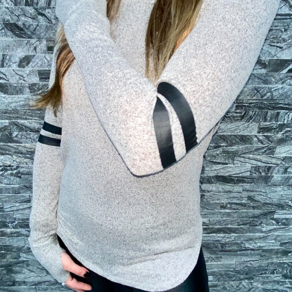 Sweater - Picture 2 of 2